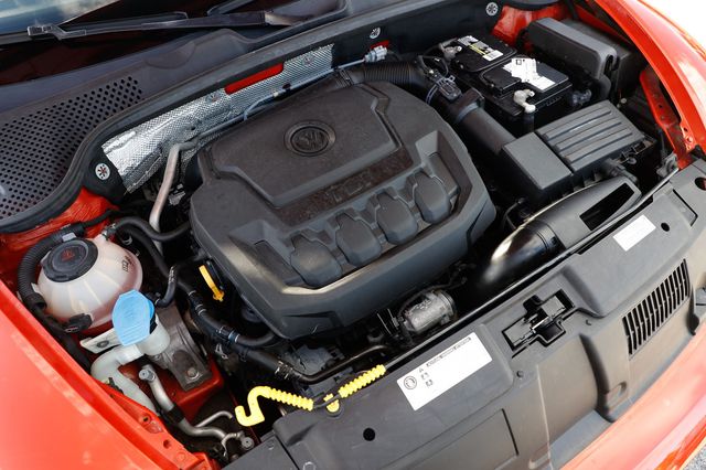 2018 Volkswagen Beetle S Automatic - 22963015 - 47