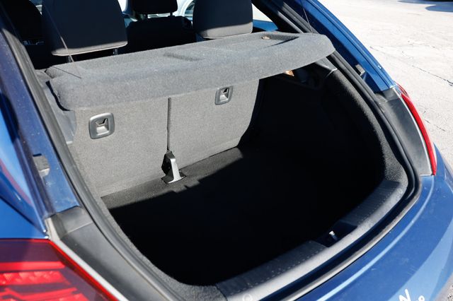 2018 Volkswagen Beetle S Automatic - 22973337 - 27