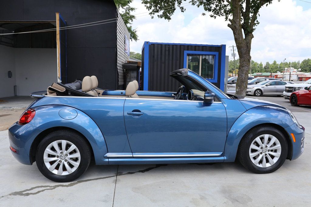 2018 Volkswagen Beetle Convertible photo 15