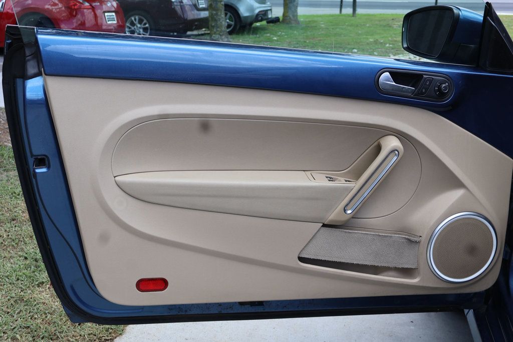 2018 Volkswagen Beetle Convertible photo 19