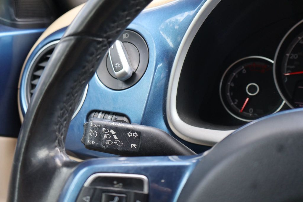 2018 Volkswagen Beetle Convertible photo 25