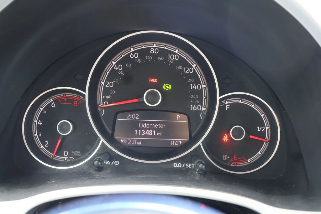 2018 Volkswagen Beetle Convertible photo 26