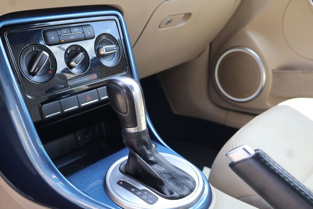 2018 Volkswagen Beetle Convertible photo 31