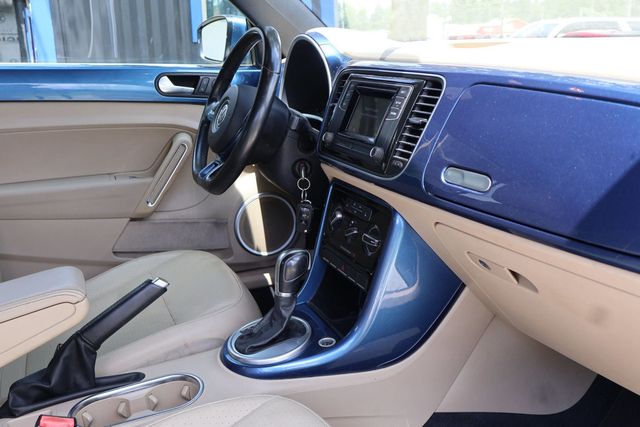 2018 Volkswagen Beetle Convertible CONVERTIBLE, BLUETOOTH, BACKUP CAMERA, SPOILER, LEATHER SEATS!!! - 22888884 - 31