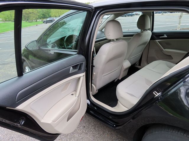 2018 Volkswagen Golf 1.8T 4-Door S Automatic - 23017641 - 24