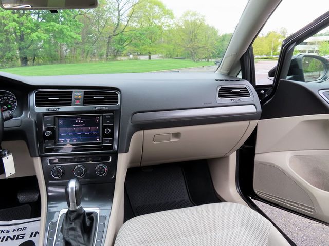 2018 Volkswagen Golf 1.8T 4-Door S Automatic - 23017641 - 29