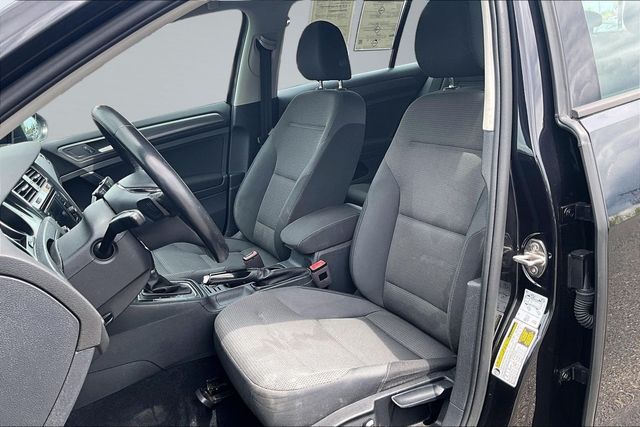 2018 Volkswagen Golf TSI SE 4-Door - 22967723 - 9