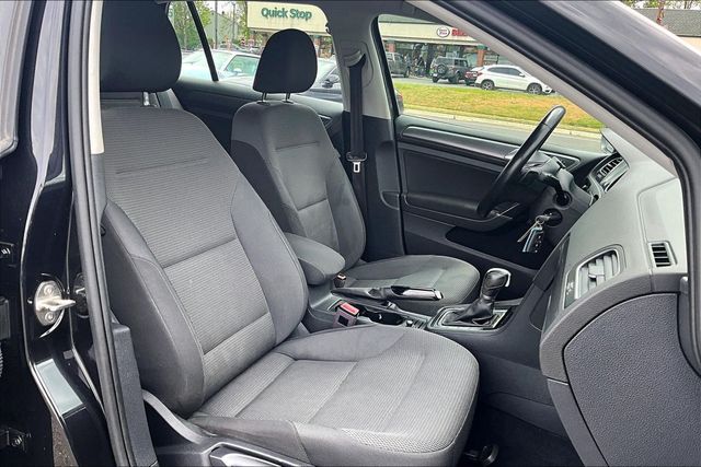 2018 Volkswagen Golf TSI SE 4-Door - 22967723 - 11