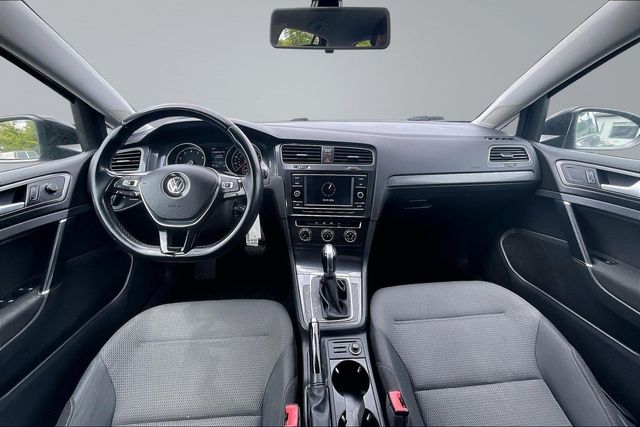 2018 Volkswagen Golf TSI SE 4-Door - 22967723 - 19