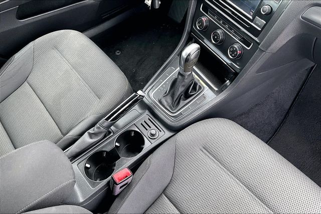 2018 Volkswagen Golf TSI SE 4-Door - 22967723 - 29