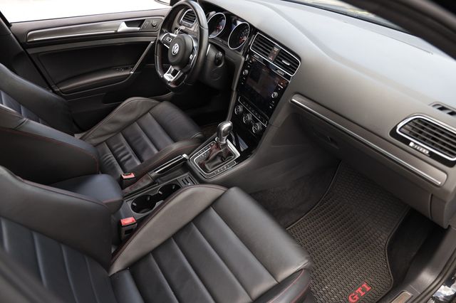 2018 Volkswagen Golf GTI  - 23046053 - 20