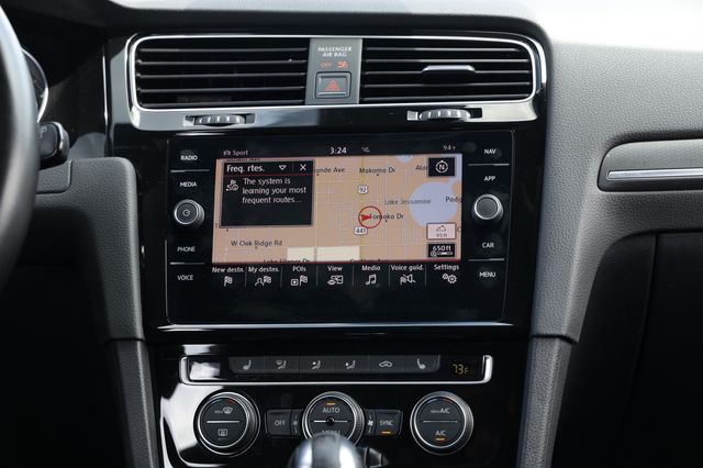 2018 Volkswagen Golf GTI  - 23046053 - 34