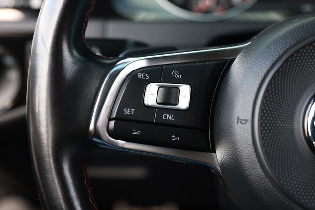 2018 Volkswagen Golf GTI 2.0T 4-Door SE DSG - 23038425 - 28