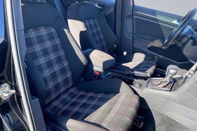 2018 Volkswagen Golf GTI 2.0T S 4-Door - 22976749 - 13