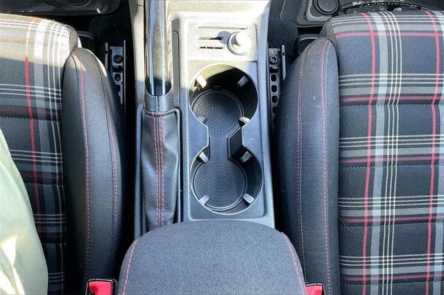 2018 Volkswagen Golf GTI 2.0T S 4-Door - 22976749 - 27