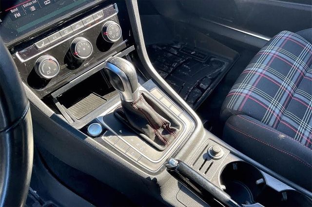 2018 Volkswagen Golf GTI 2.0T S 4-Door - 22976749 - 31