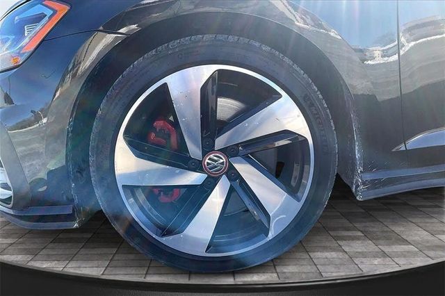 2018 Volkswagen Golf GTI 2.0T S 4-Door - 22976749 - 36