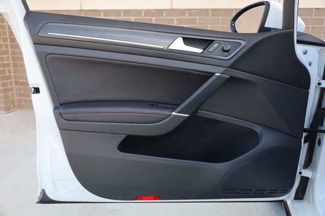 2018 Volkswagen Golf GTI S - 23057713 - 11