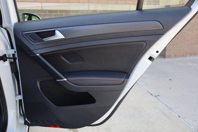 2018 Volkswagen Golf GTI S - 23057713 - 19