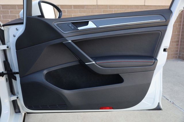 2018 Volkswagen Golf GTI S - 23057713 - 22