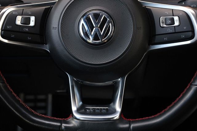 2018 Volkswagen Golf GTI S - 23057713 - 30