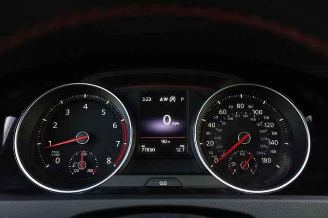 2018 Volkswagen Golf GTI S - 23057713 - 49
