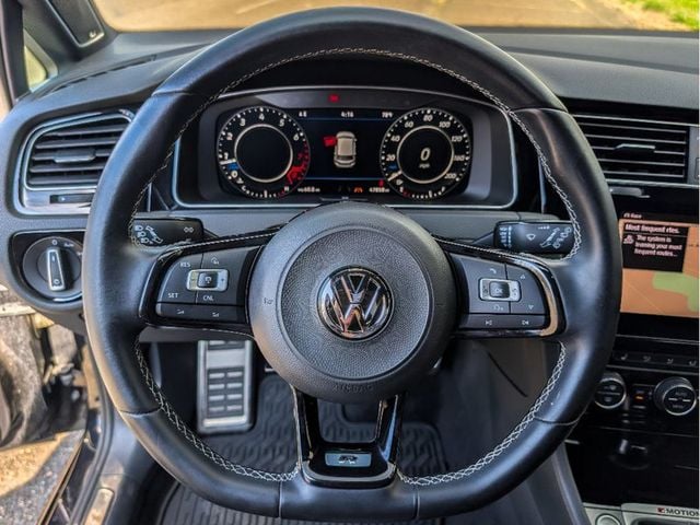 2018 Volkswagen Golf R 2.0T Manual w/DCC/Nav - 23007997 - 17