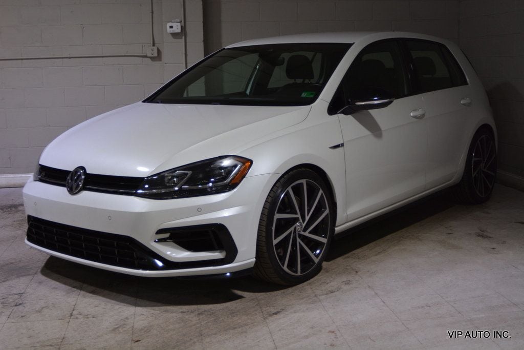 2018 Volkswagen Golf R 4-Door Manual w/DCC/Nav - 22884349 - 1