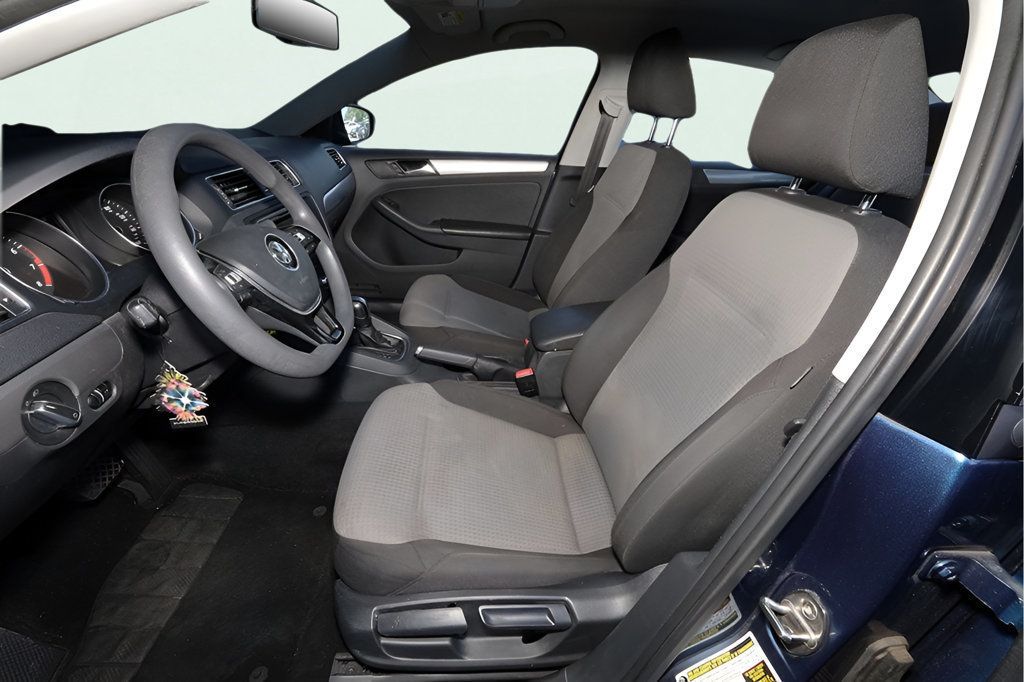 2018 Volkswagen Jetta 1.4T photo 12