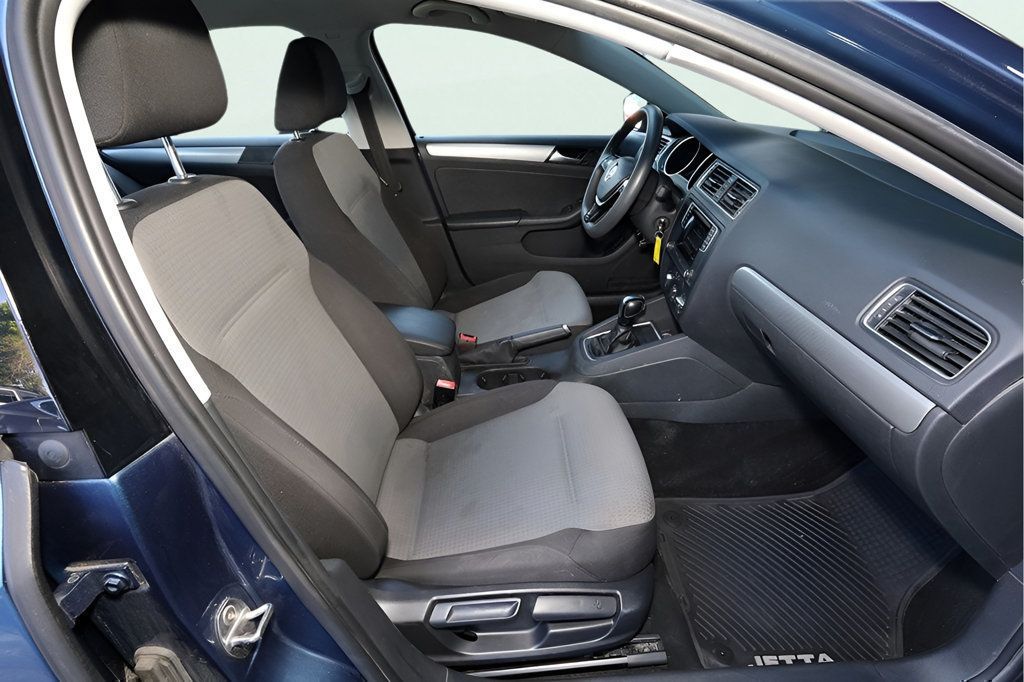 2018 Volkswagen Jetta 1.4T photo 13