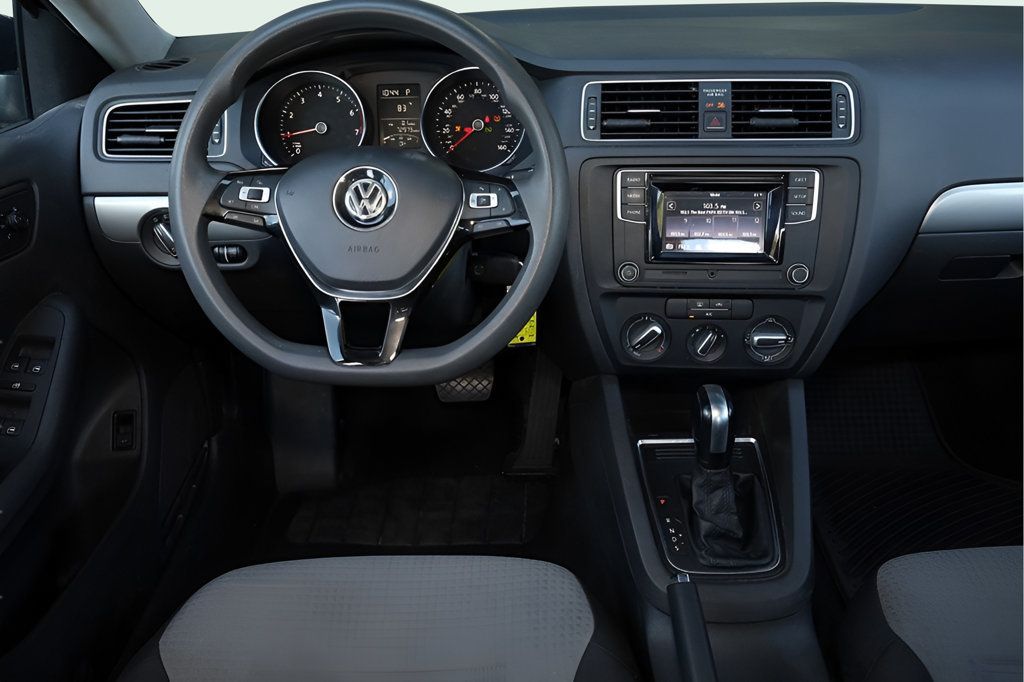 2018 Volkswagen Jetta 1.4T photo 17