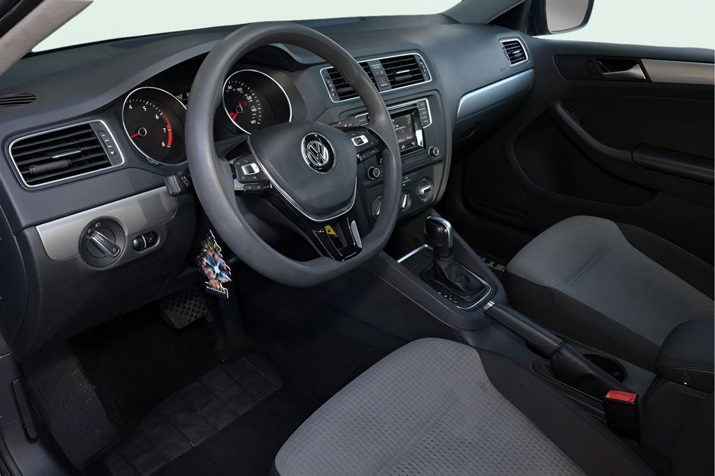 2018 Volkswagen Jetta 1.4T photo 18
