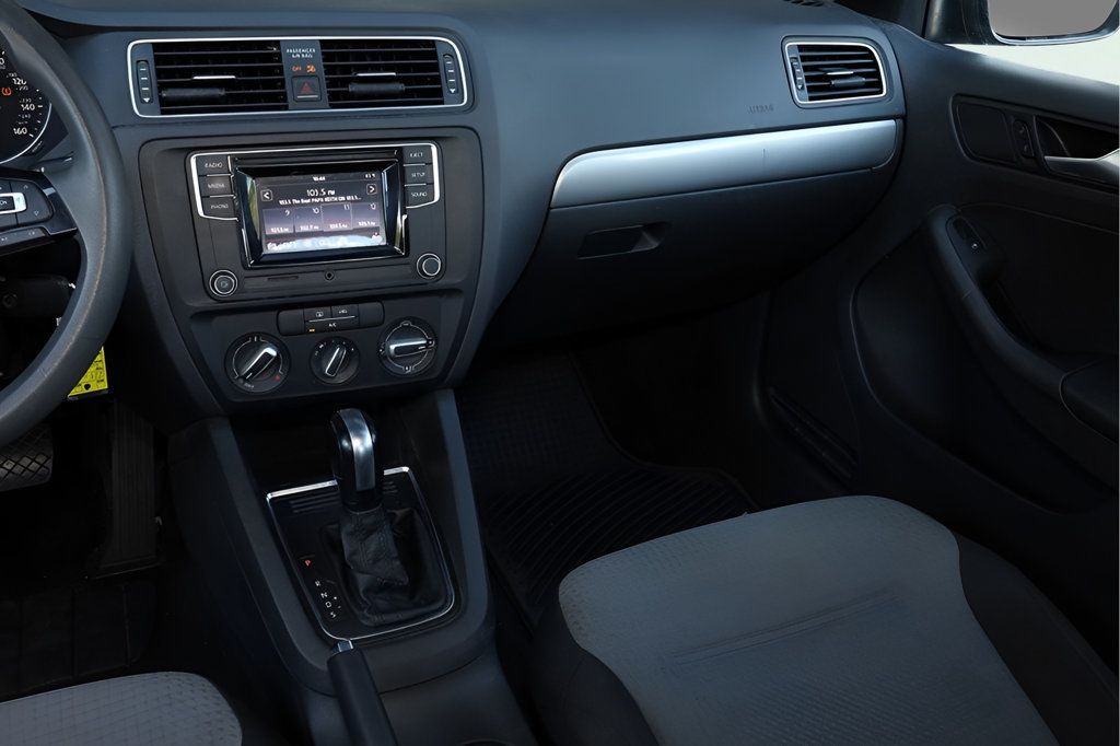 2018 Volkswagen Jetta 1.4T photo 20