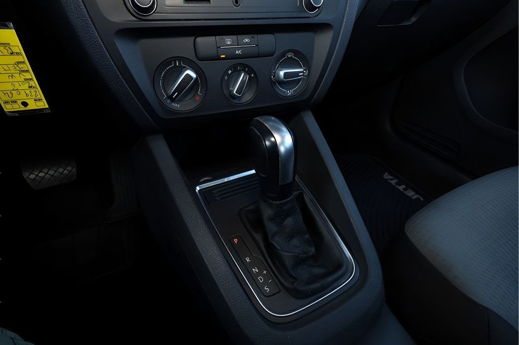 2018 Volkswagen Jetta 1.4T photo 26