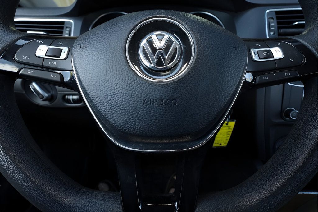 2018 Volkswagen Jetta 1.4T photo 27