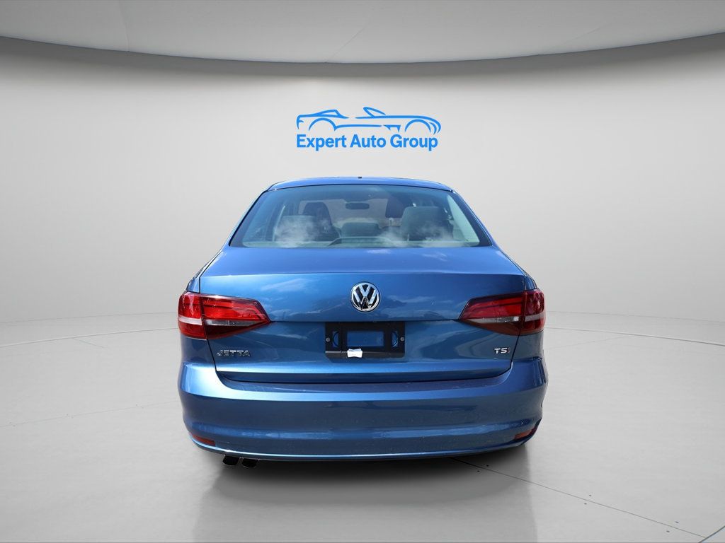 2018 Volkswagen Jetta 1.4T photo 9