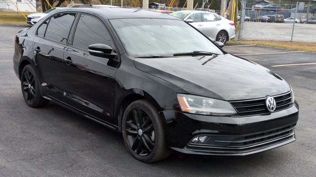 2018 Volkswagen Jetta 1.8T Sport photo 2