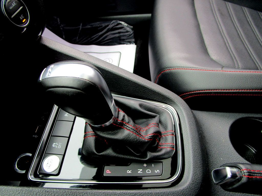 2018 Volkswagen Jetta 2.0T GLI DSG - 22968511 - 24