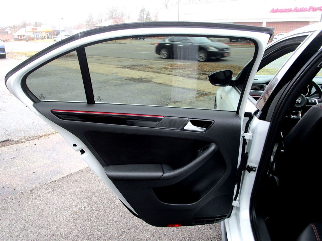 2018 Volkswagen Jetta 2.0T GLI DSG - 22968511 - 31