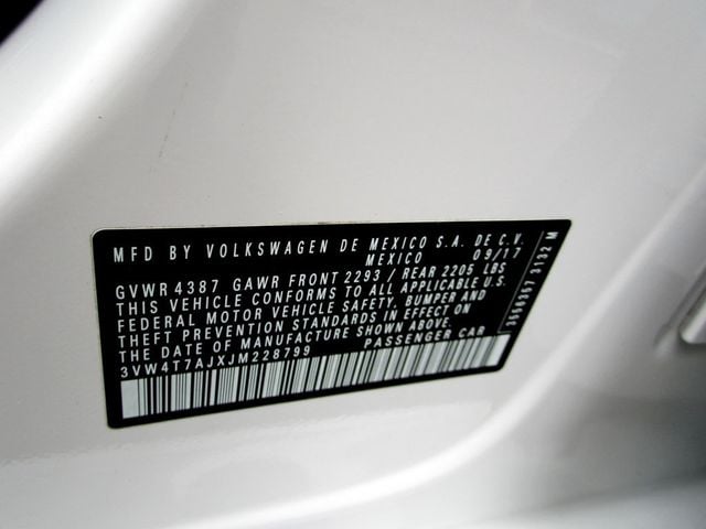 2018 Volkswagen Jetta 2.0T GLI DSG - 22968511 - 36