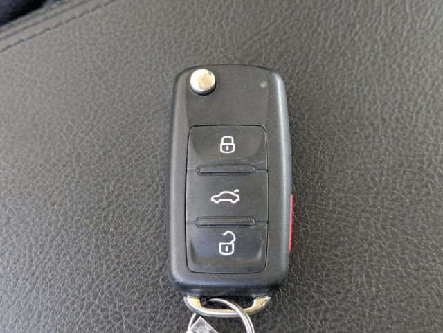 2018 Volkswagen Passat  - 22983495 - 28