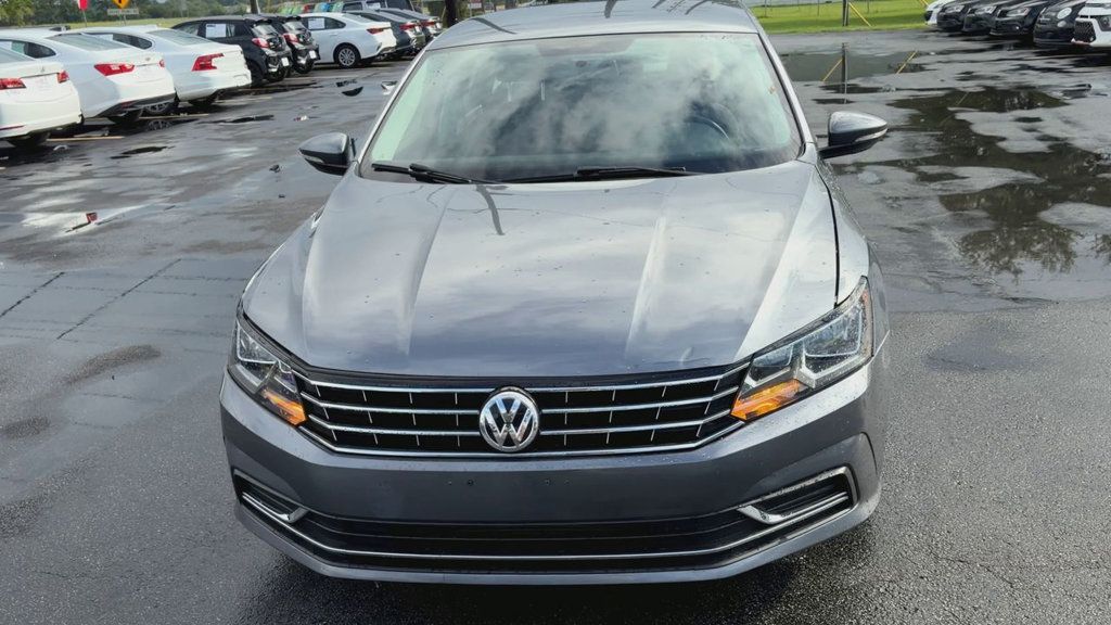 Volkswagen Passat 2.0T S Automatic photo 3