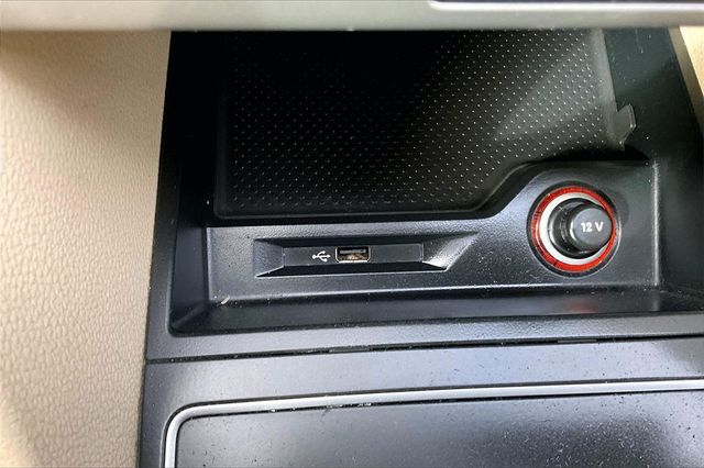 2018 Volkswagen Passat 2.0T S Automatic - 22984529 - 25