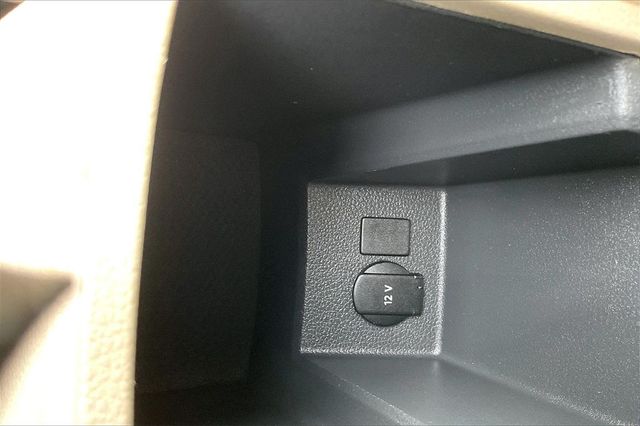 2018 Volkswagen Passat 2.0T S Automatic - 22984529 - 27