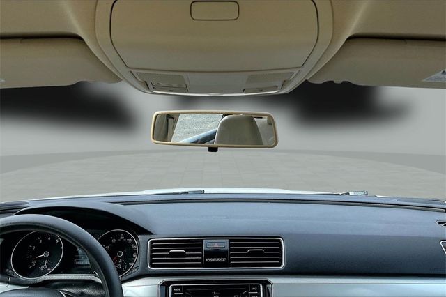 2018 Volkswagen Passat 2.0T S Automatic - 22984529 - 31