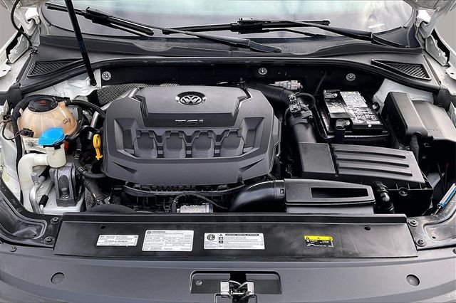 2018 Volkswagen Passat 2.0T S Automatic - 22984529 - 34