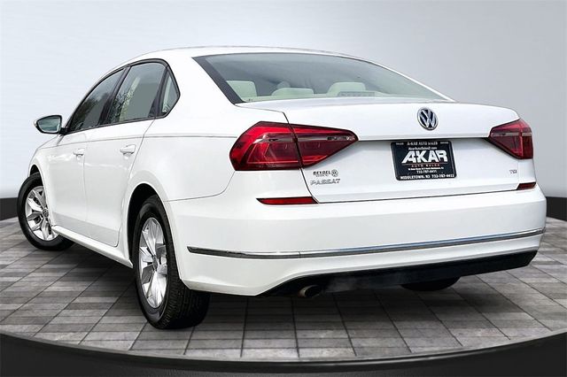 2018 Volkswagen Passat 2.0T S Automatic - 22984529 - 6