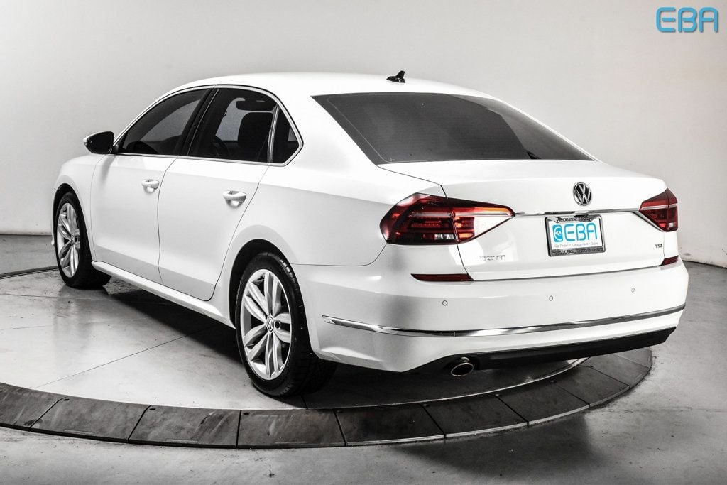 2018 Volkswagen Passat 2.0T SE - 22660768 - 3