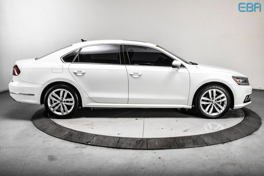 2018 Volkswagen Passat 2.0T SE - 22660768 - 6