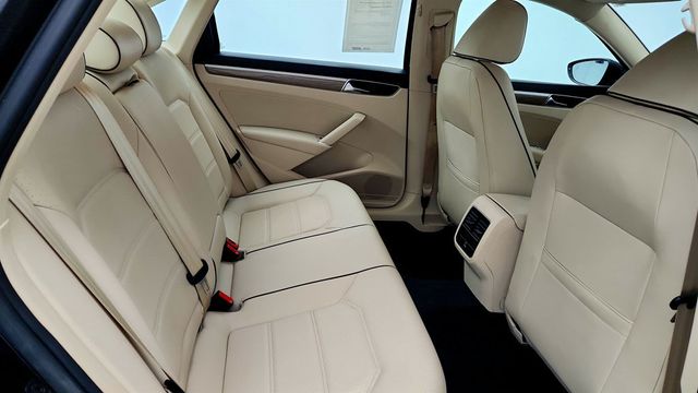 2018 Volkswagen Passat 2.0T SE Automatic - 23022501 - 22